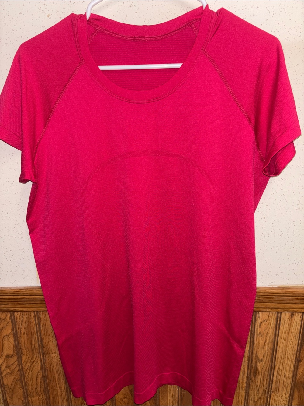 lululemon athletica - women’s Short Sleeve Athletic Tee (size 14)